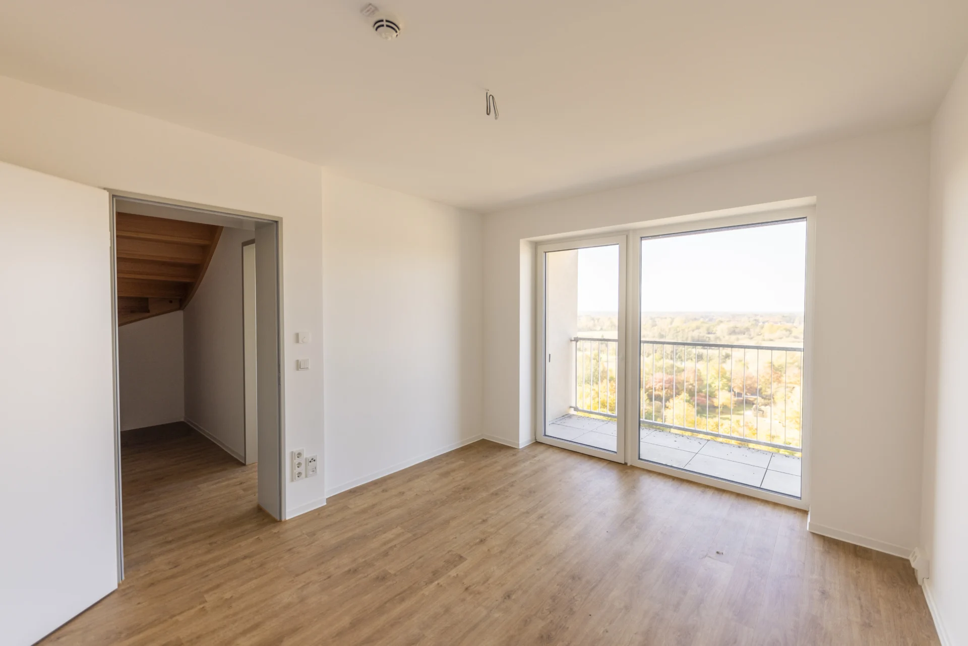 Cottbus_Lebensglück_Hochhaus_2-Zimmer-Whg_Durchgang