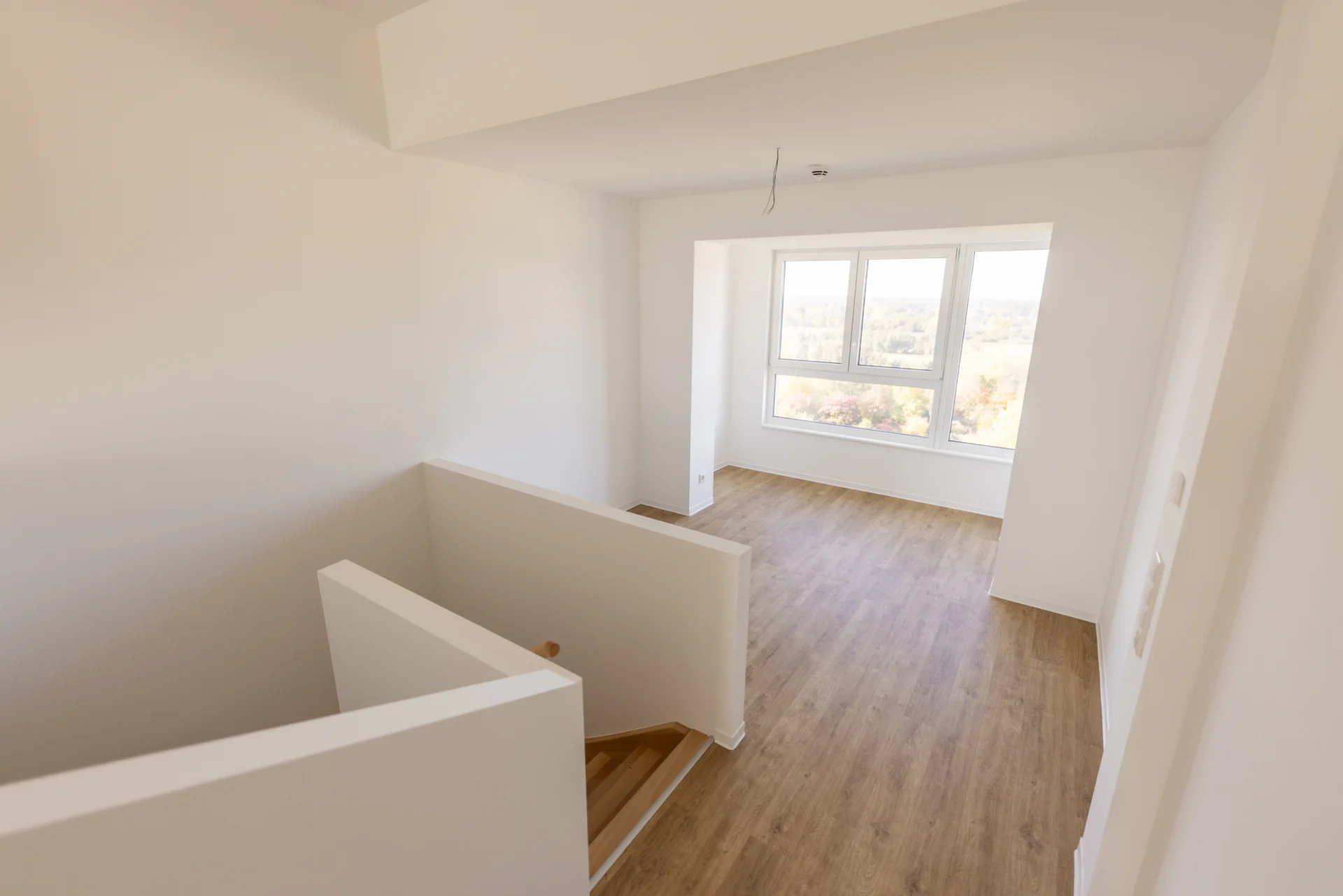 Cottbus_Lebensglück_Hochhaus_2-Zimmer-Whg_Durchgang