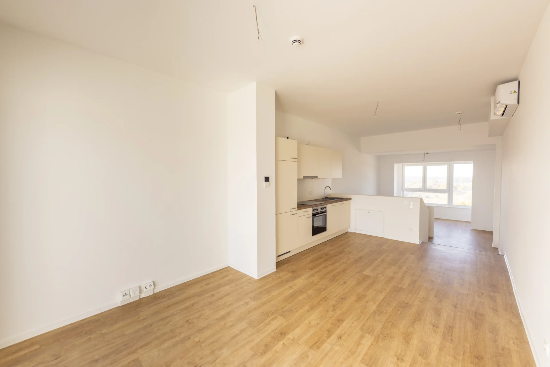 Cottbus_Lebensglück_Hochhaus_2-Zimmer-Whg_Durchgang