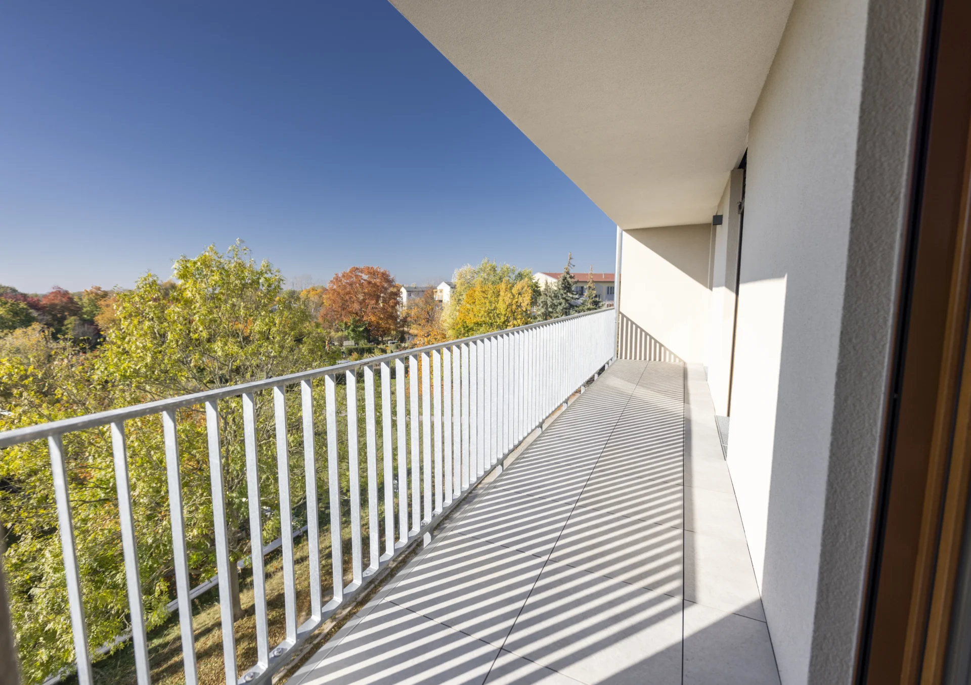 Cottbus_Lebensglück_Hochhaus_2-Zimmer-Whg_Durchgang