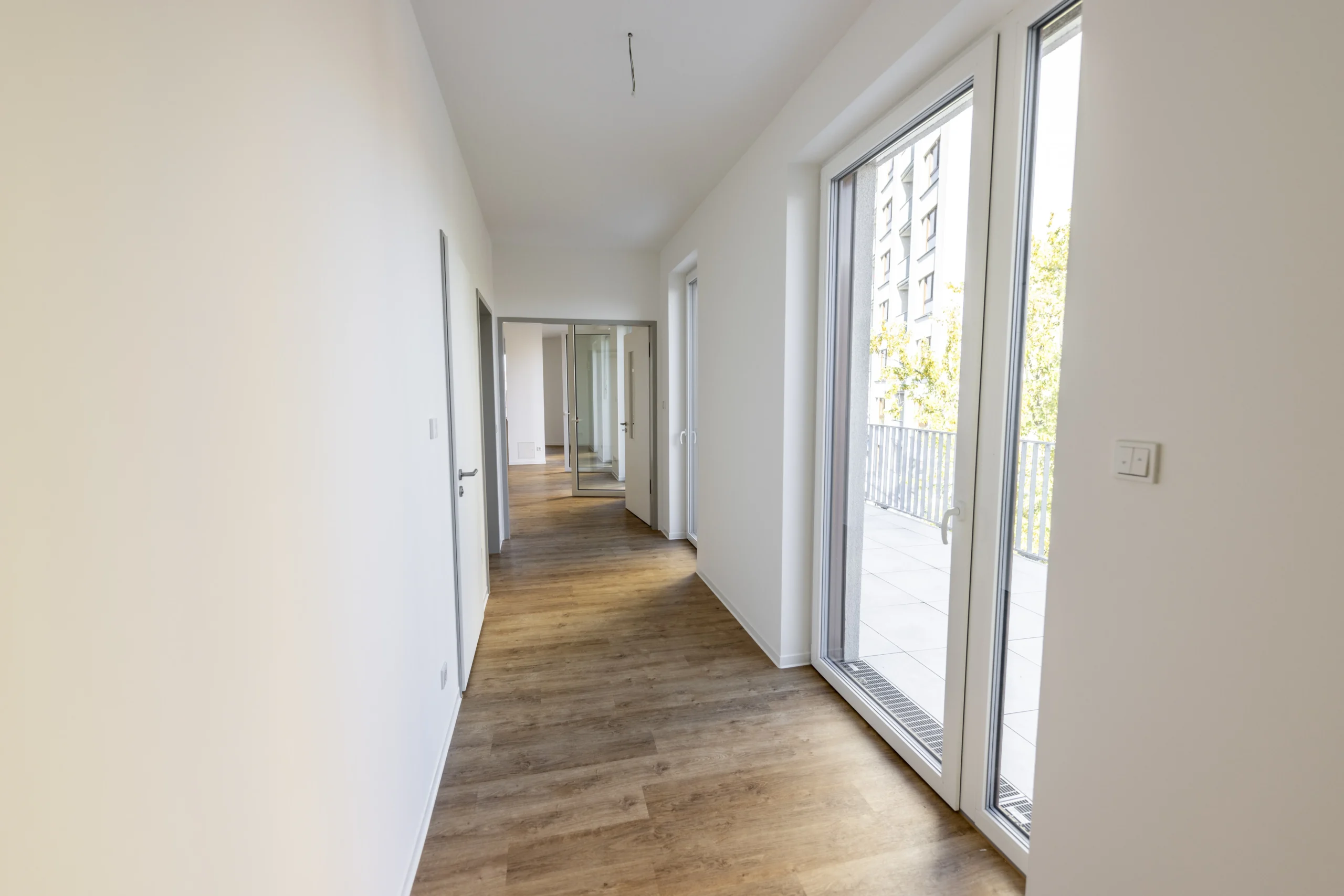 Cottbus_Lebensglück_Hochhaus_2-Zimmer-Whg_Durchgang