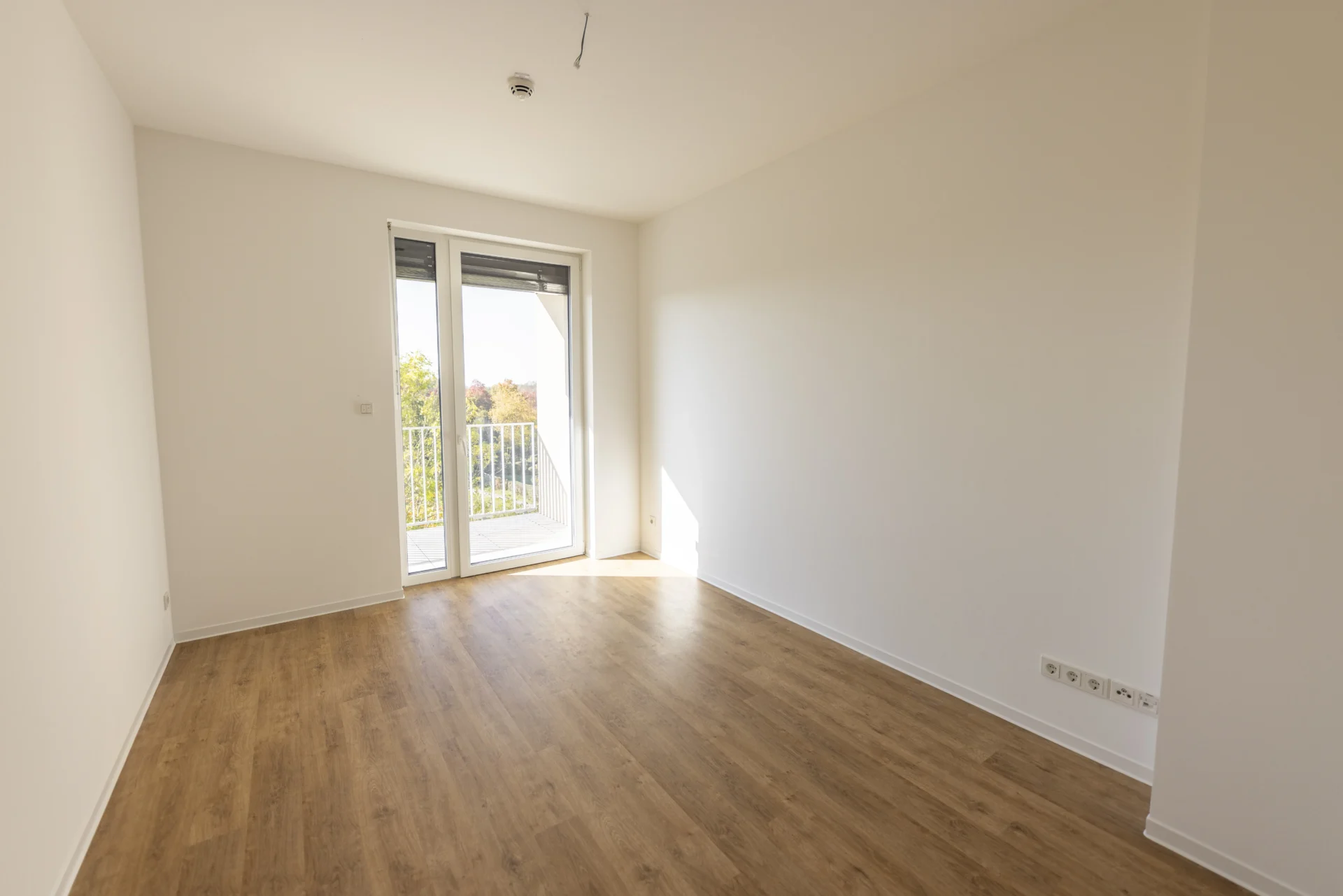 Cottbus_Lebensglück_Hochhaus_2-Zimmer-Whg_Durchgang